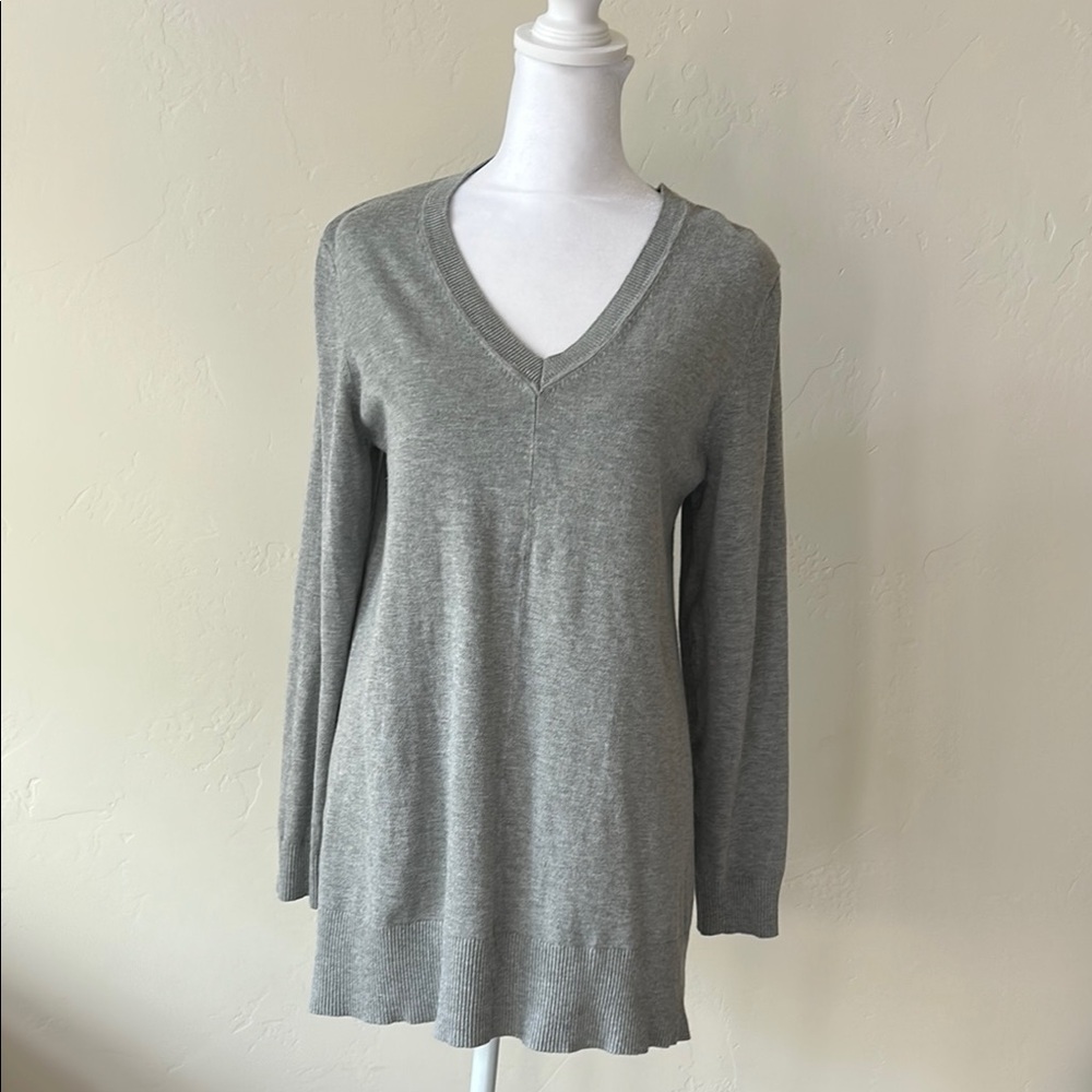 DKNY Heather Gray V-Neck Sweater